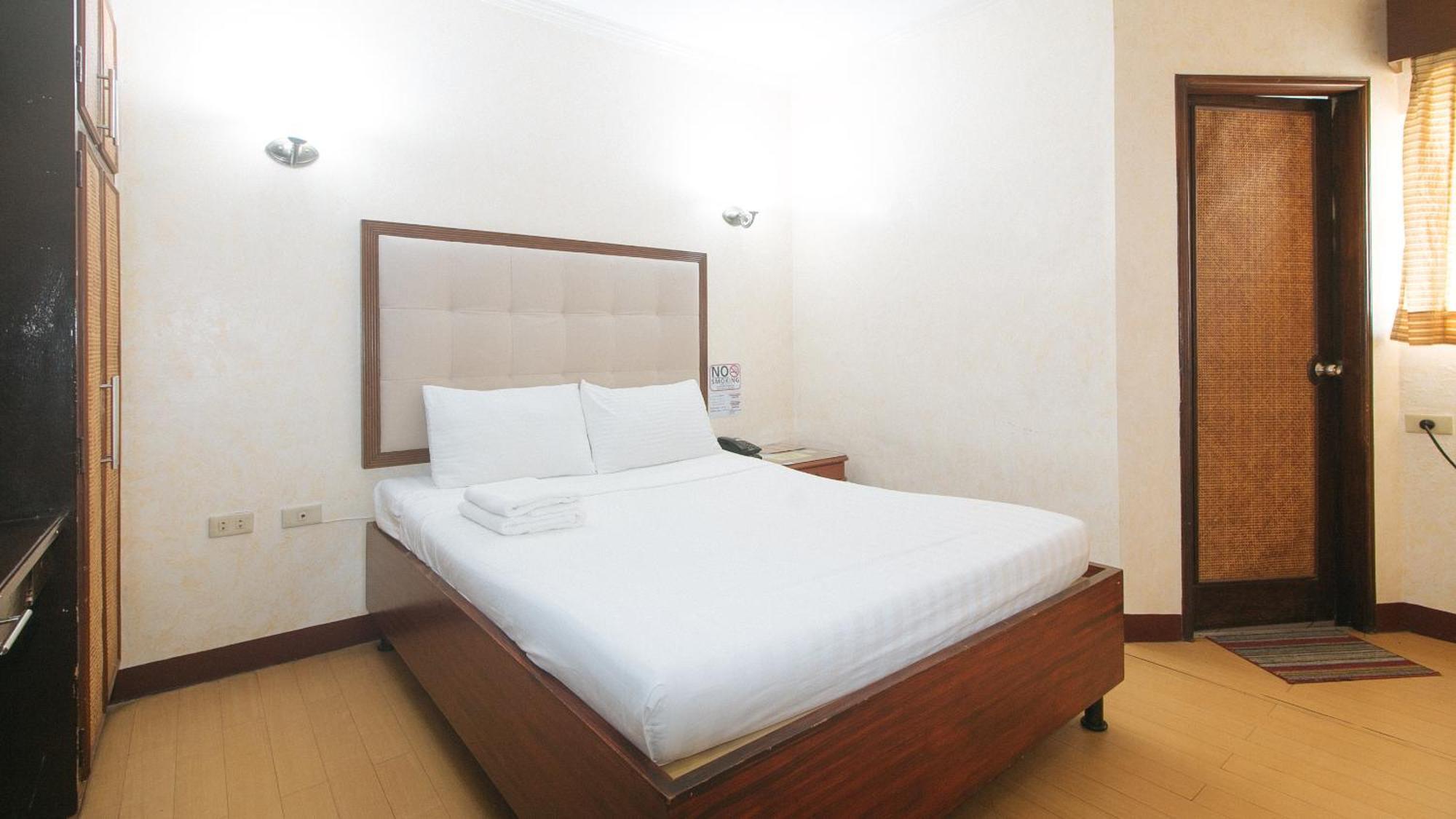Bliss Hotel Dau Mabalacat Exteriér fotografie