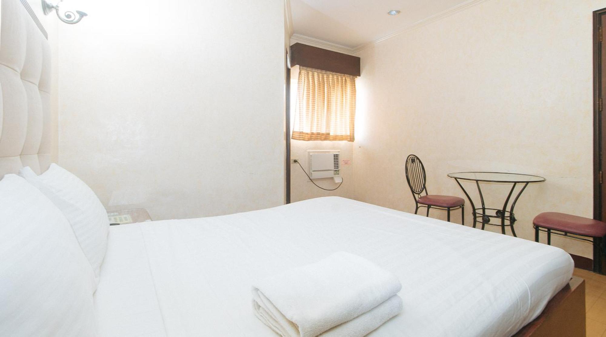 Bliss Hotel Dau Mabalacat Exteriér fotografie