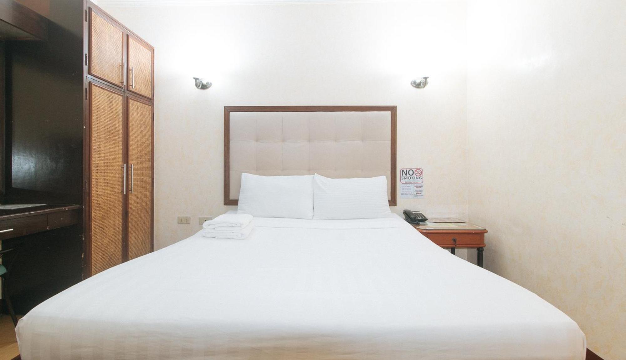 Bliss Hotel Dau Mabalacat Exteriér fotografie