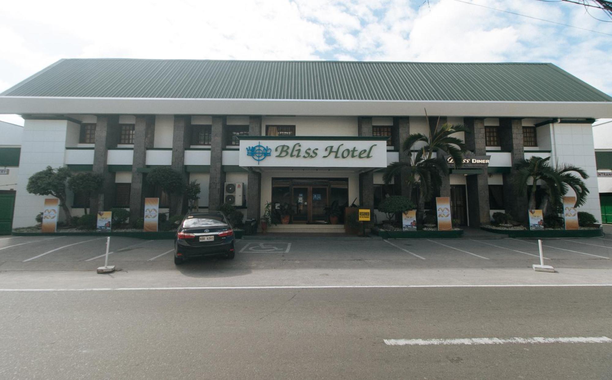 Bliss Hotel Dau Mabalacat Exteriér fotografie
