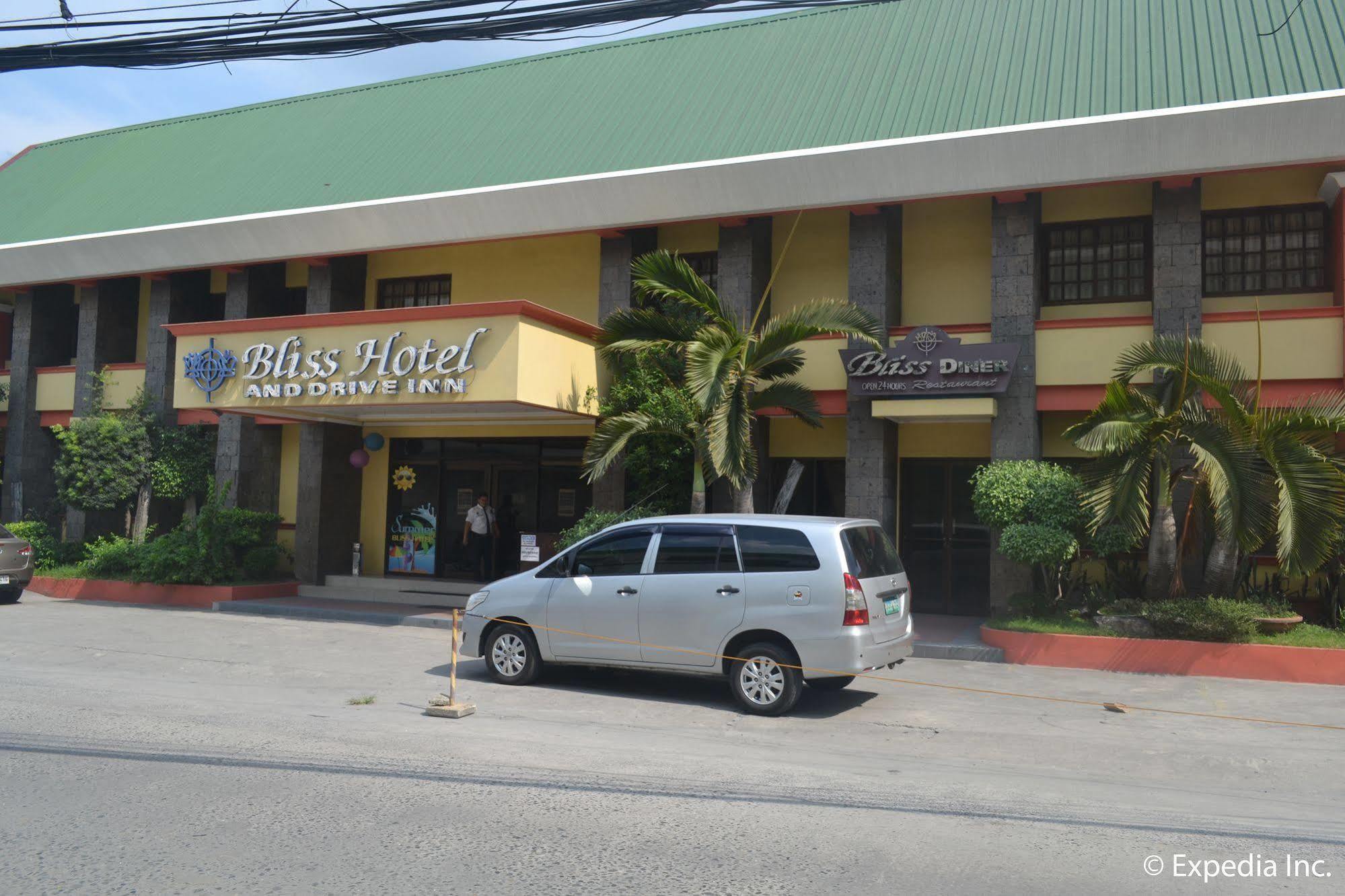 Bliss Hotel Dau Mabalacat Exteriér fotografie