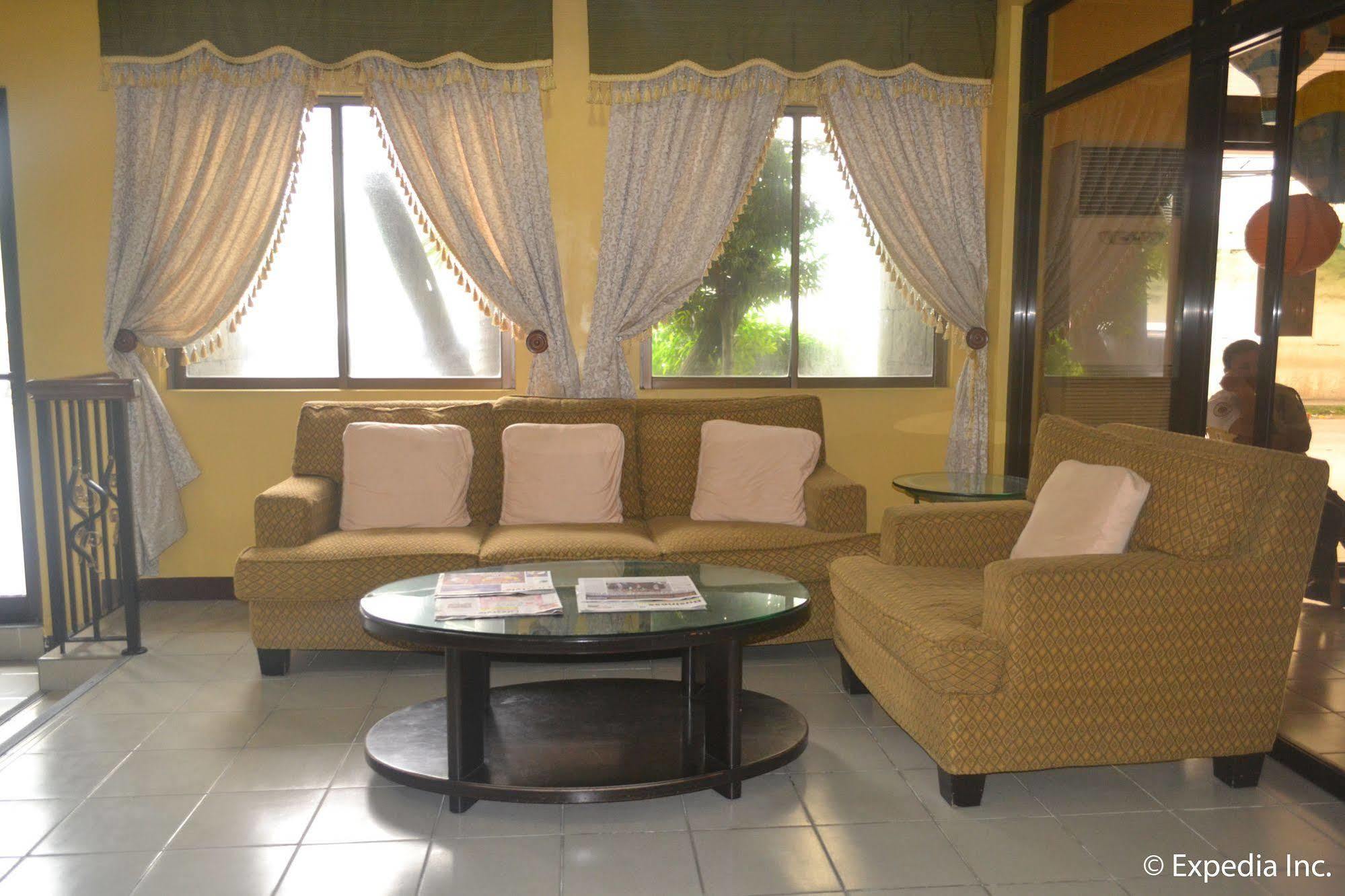 Bliss Hotel Dau Mabalacat Exteriér fotografie