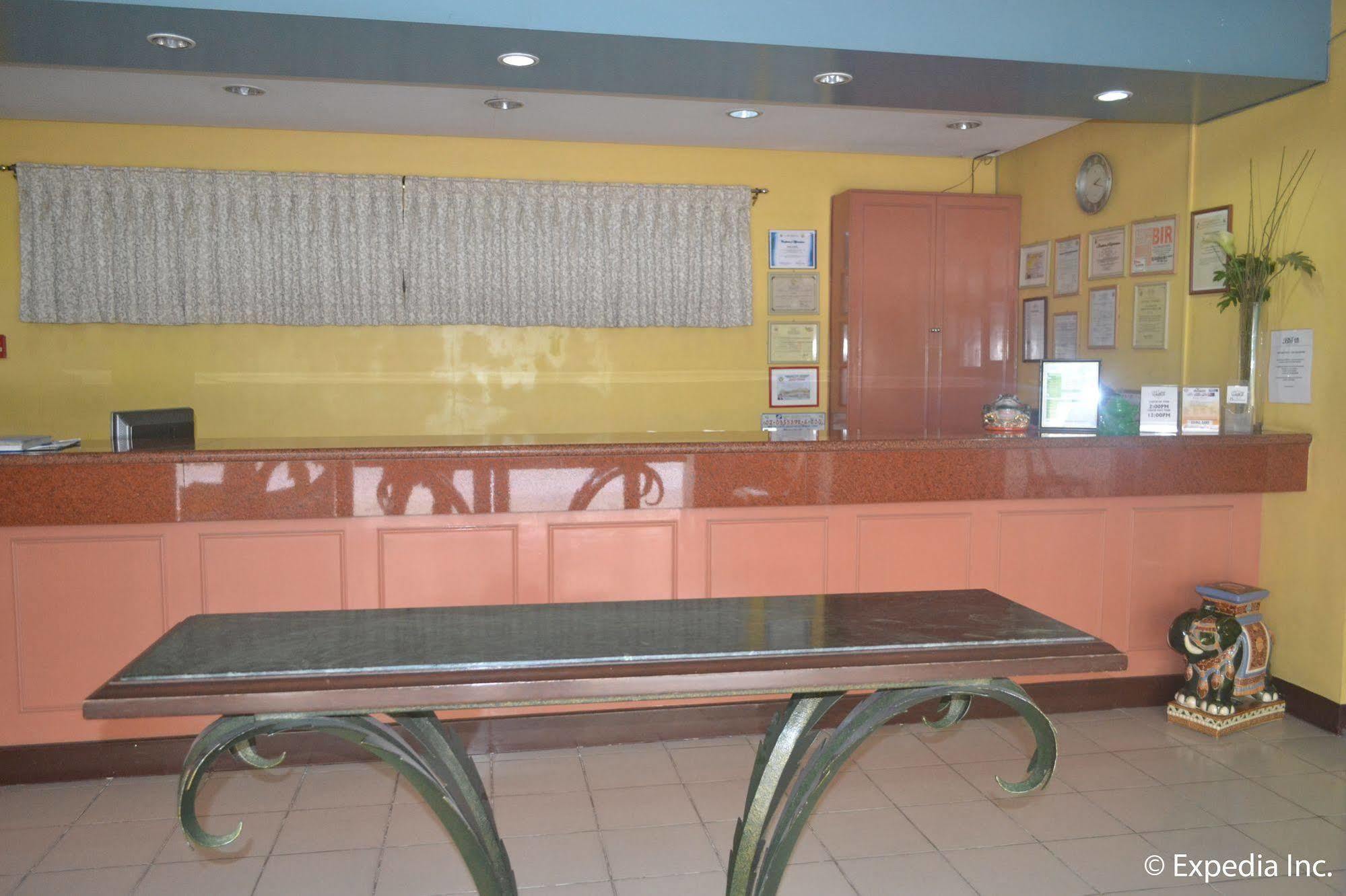 Bliss Hotel Dau Mabalacat Exteriér fotografie