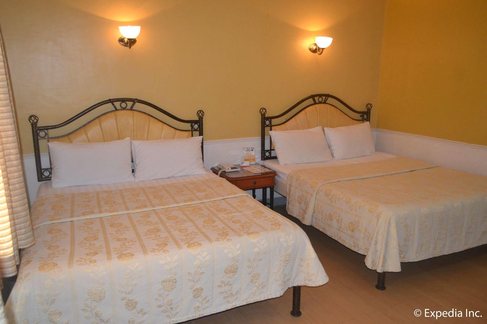 Bliss Hotel Dau Mabalacat Exteriér fotografie